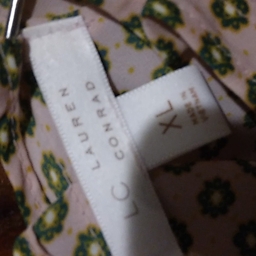 Lauren Conrad blouse
